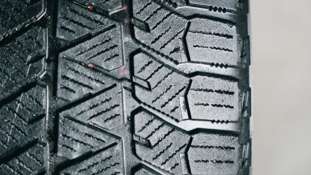 What is a Tyre Tread Gauge And Why Every Driver Needs One